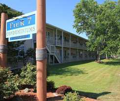 Pier 7 Condominiums