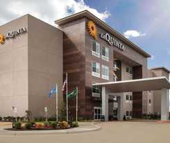 La Quinta Inn and Suites by Wyndham Owasso