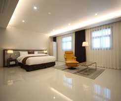 Hotel J\'s
