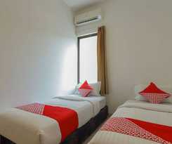 SUPER OYO 866 Idola Residence