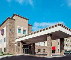 Comfort Suites Fishkill near Interstate 84
