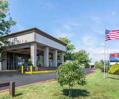 Hotel The Plaza Inn and Suites