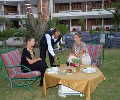 Hotel Rezeiky And Camp Luxor
