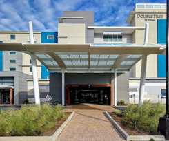 DoubleTree by Hilton Virginia Beach Oceanfront South