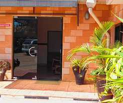 Hotel DewChurch Drive