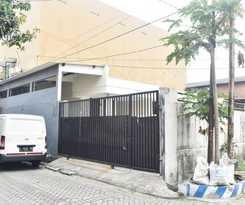 Hotel RedDoorz Syariah near Exit Tol Waru