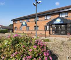 Days Inn By Wyndham Warwick South M40