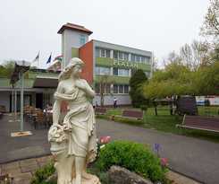 Hotel Komfort Plat&aacute;n