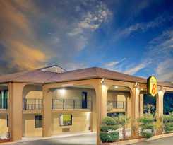 Super 8 by Wyndham Cartersville