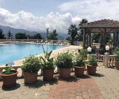 Zarha Mountain Resort