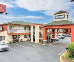 Days Inn by Wyndham Federal Way