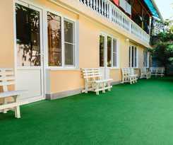 Hotel Laura Guest House