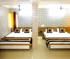 Hotel Raj Palace by Sky Stays