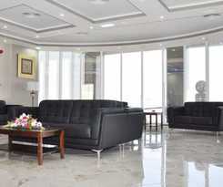 Muscat Hills
