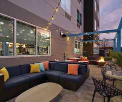 Hotel Tru by Hilton Mobile