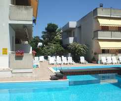 Alba Holiday