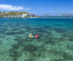 Hotel Loloata Island Resort