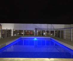 Hotel Apartasuites La Flora