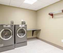 Hotel Holiday Inn Express and Suites Springfield North, an IHG