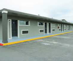 Hotel Deluxe Inn Motel