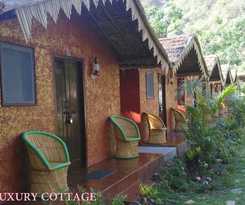 Hotel Mornis Camp and Resort