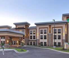 La Quinta Inn and Suites by Wyndham Memphis Wolfchase