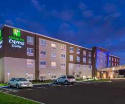 Holiday Inn Express and Suites West Melbourne, an IHG