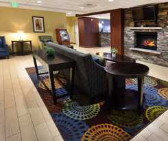 Holiday Inn Express and Suites Milford, an IHG