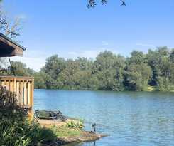 Woodlakes Park