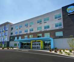 TRU by Hilton Denver