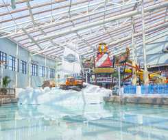 Hotel Camelback Lodge and Aquatopia Indoor Waterpark