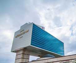 Hotel Excellence Inn