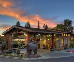 Hotel Dinah\'s Garden