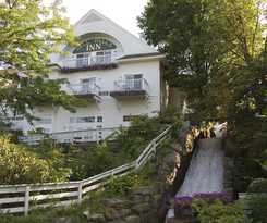 Hotel Mill Falls at the Lake