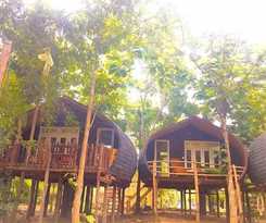Green Bamboo Lodge