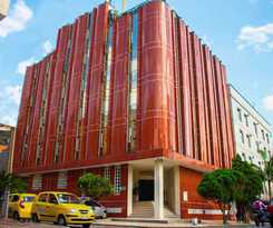 Macedonia Plaza Medellin