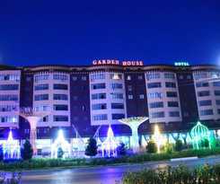  Garden Plaza Hotel