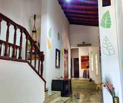 Lady Mom Hostal