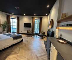 Crescent Place