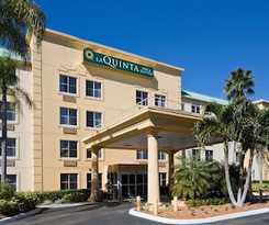  La Quinta Inn & Suites by Wyndham Naples East (I-75) 
