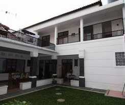 OYO Life 93158 Kost Asaka