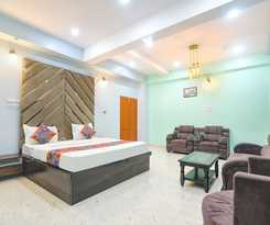 Hotel Fabexpress Mu Club