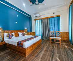 Fabhotel Snower