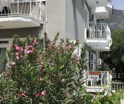  Golden Gate Boutique Hotel