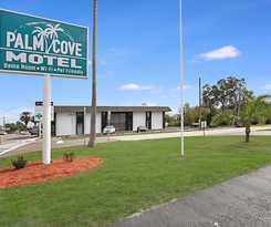 Palm Cove Motel