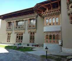 Hotel Udumwara Resort and Spa