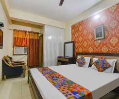 Fabhotel Maadhavam Residence