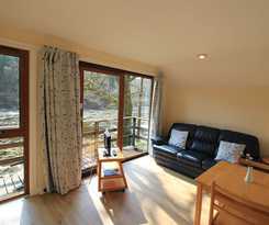 Hotel Burnbank Lodges