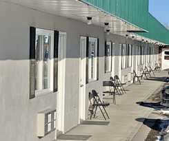  Castle Motel Edson