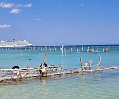 Hotel Hidden Jems Mahahual and Hostel